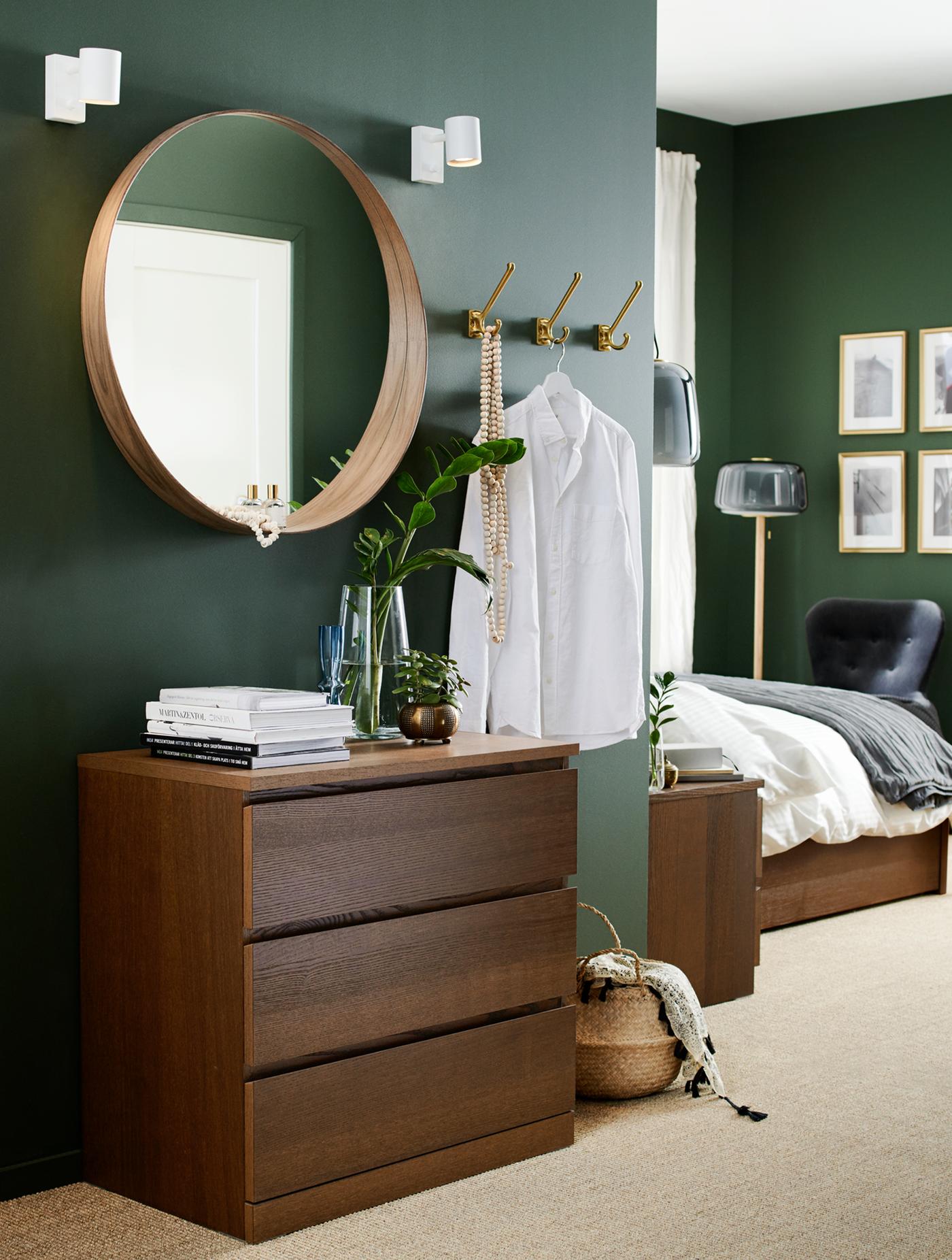 Work and sleep in earthy greens - IKEA