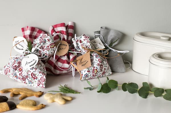 BERÖMLIG  Blik met deksel set van 2
Beige