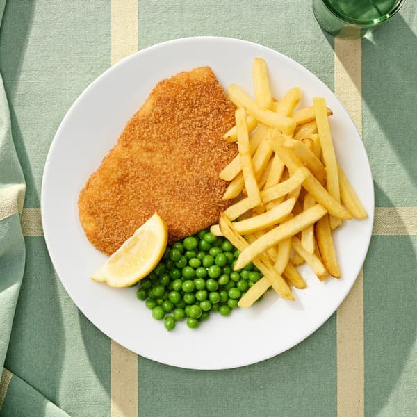 Bezmasý řízek, zelený hrášek, hranolky a citrón