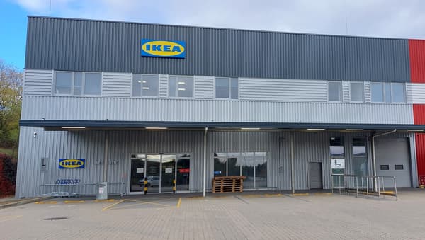 Biatorbágy – Külső árukiadó