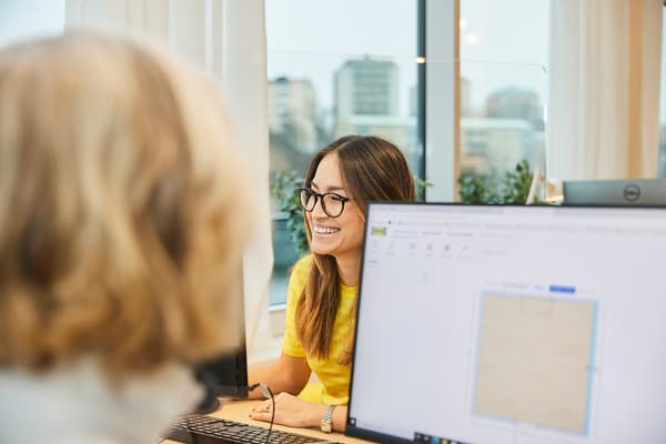 Bild på IKEA-anställd