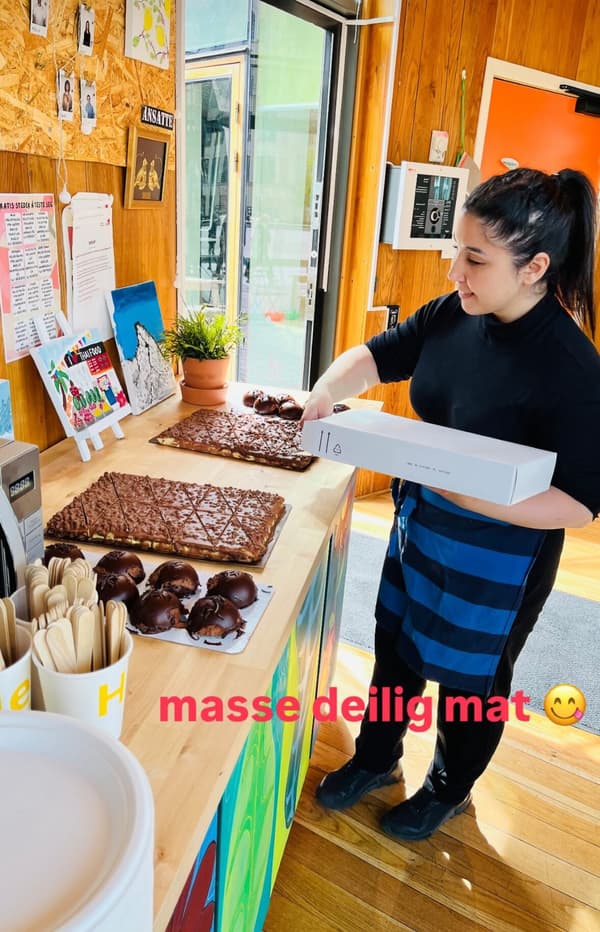Bilde av en som jobber på Fellesverket.