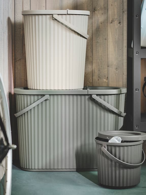Bins and waste sorting