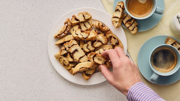 Biscottes de roulé à la cannelle