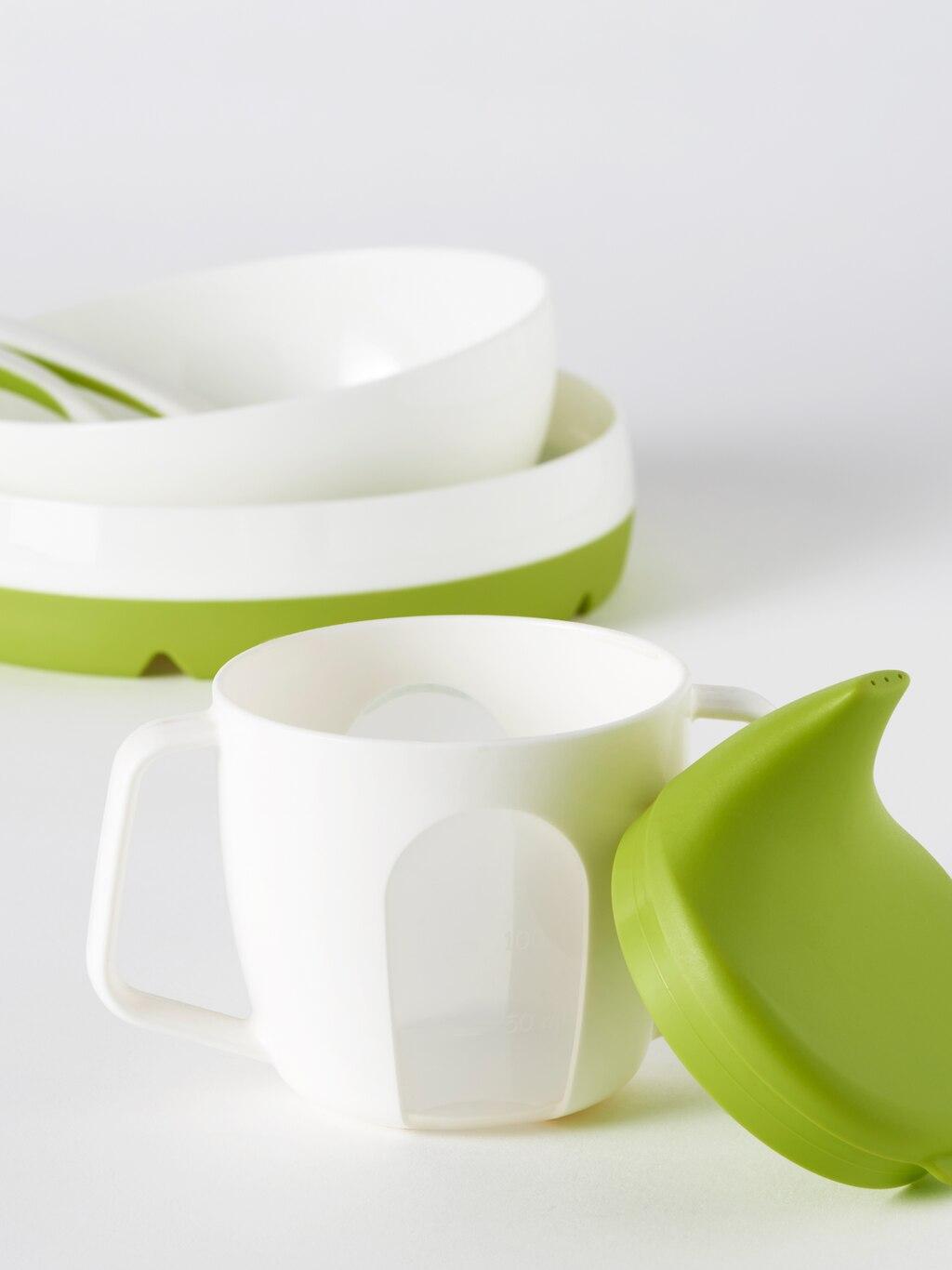 BÖRJA Bicchiere con coperchio per bambini.