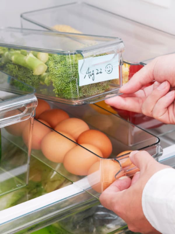 Brokolica a vajíčka v škatuliach KLIPPKAKTUS.