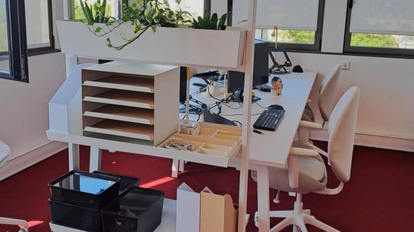bureau avec rangements