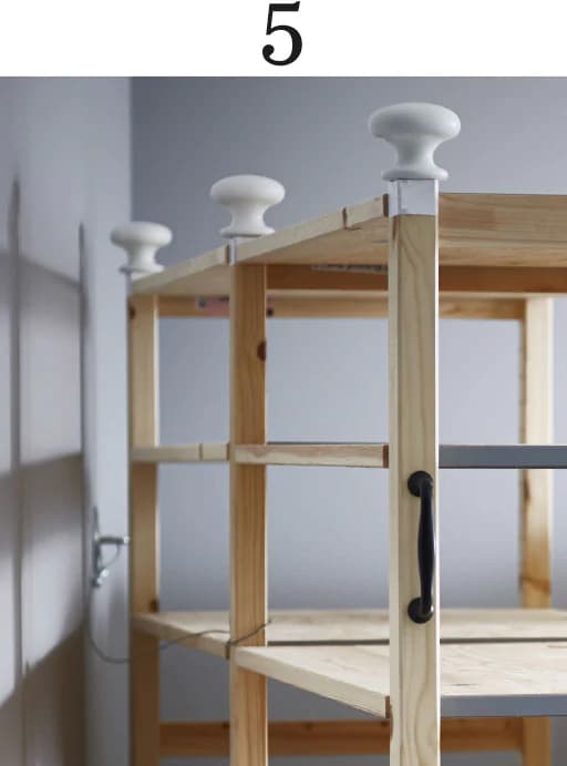 By customising your IVAR shelf with wheels it’s easier to move to and store in smaller spaces.
