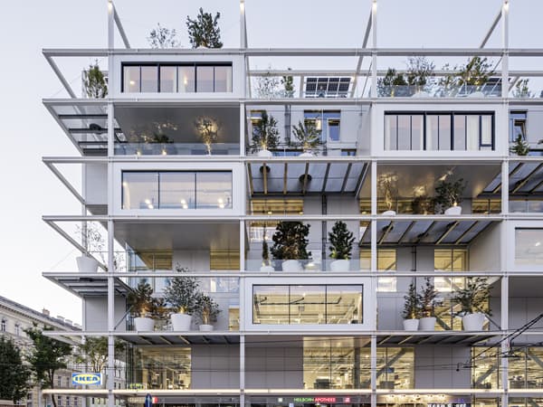 (c) Hertha Hurnaus Querkraft