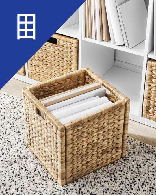 Caja organizadora tejida para documentos y almacenamiento.