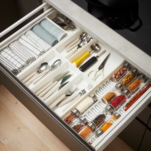 cajon de cubiertos abierto