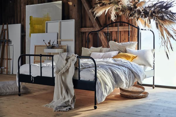 ¿Cama doble o cama individual? ¿Clásica o moderna? ¿Qué te parece tu nueva recámara? Nuestra galería de inspiración ofrece muchas ideas para crear una espacio de ensueño.
