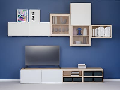 Cette combinaison est un parfait équilibre entre praticité et style, offrant à la fois des rangements ouverts pour mettre en valeur vos objets décoratifs et des rangements fermés.