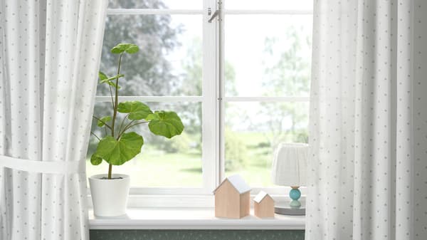 Children's curtains