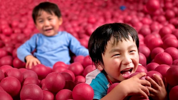 Childrens playing it IKEA's Smaland.