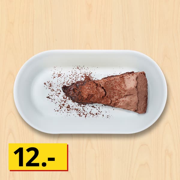 Chokoladekage
Blød og cremet svenskinspireret kladdkaka

12.-

+ creme fraiche 5.-