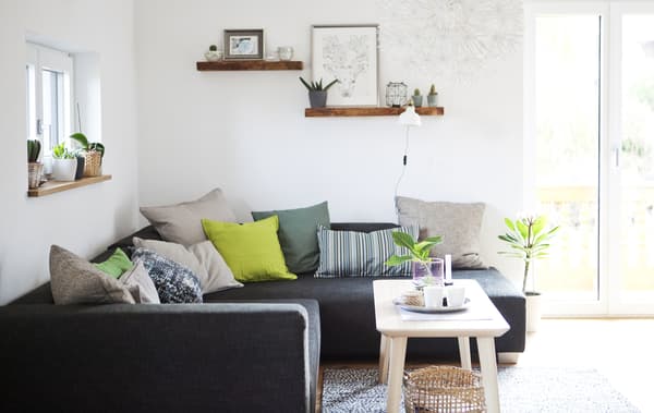 Choose textiles in seasonal colours