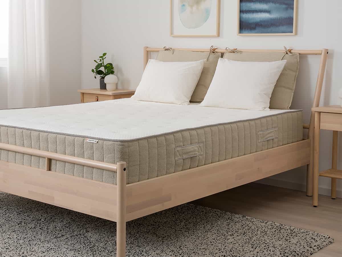 choose-the-right-mattress-for-you-51b74198c3666af3bd4d265cf4c13b79.jpg?f=sg