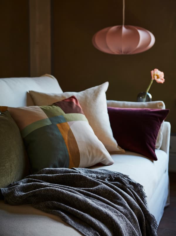 Choosing the right throw for autumn/winter.