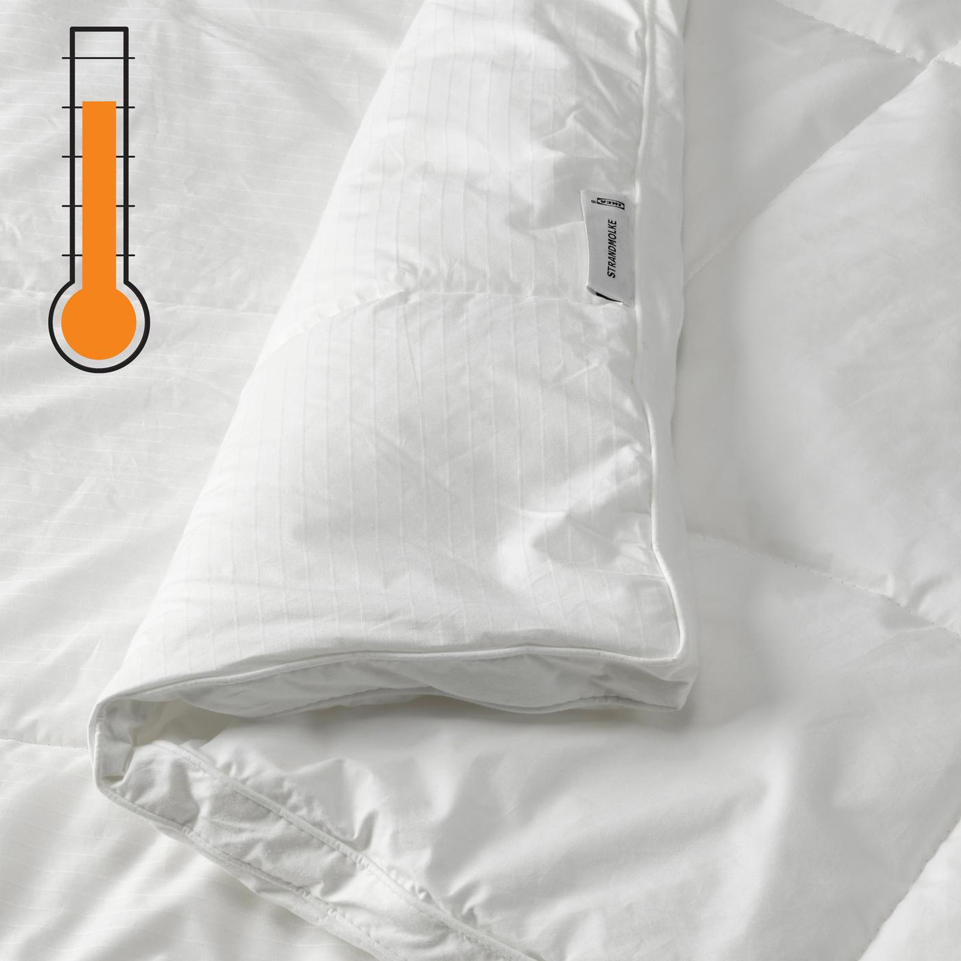 Close-up of a white duvet for those who want to stay warm all night with a thicker and warmer duvet.