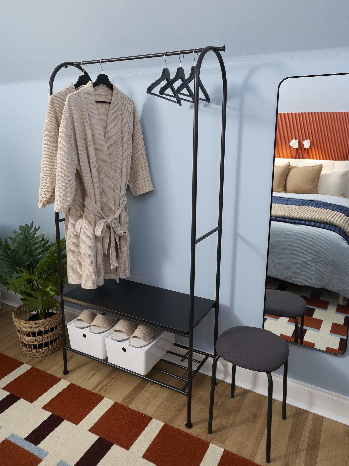 Clothing rack