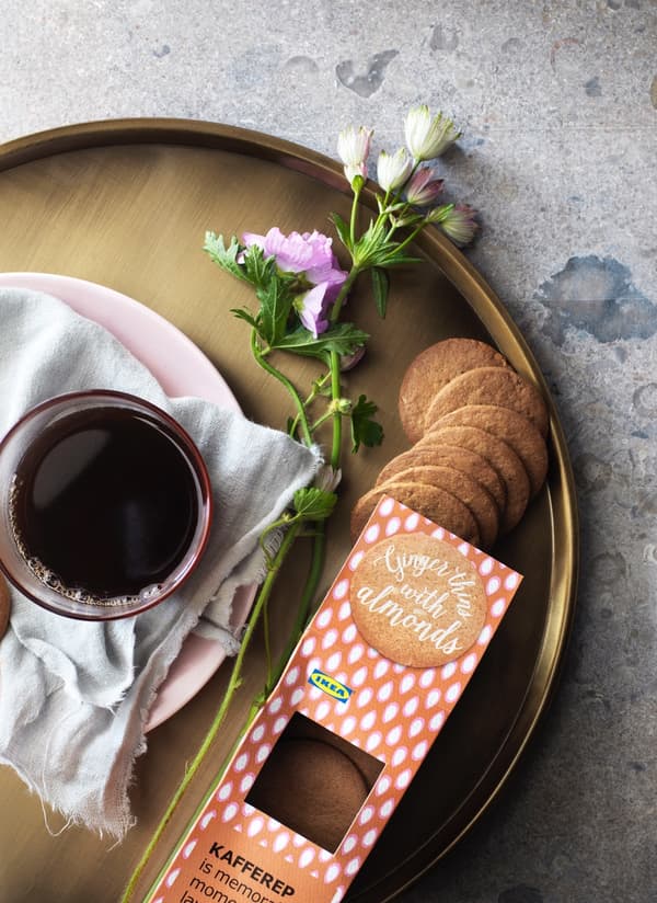 Coffee with biscuits