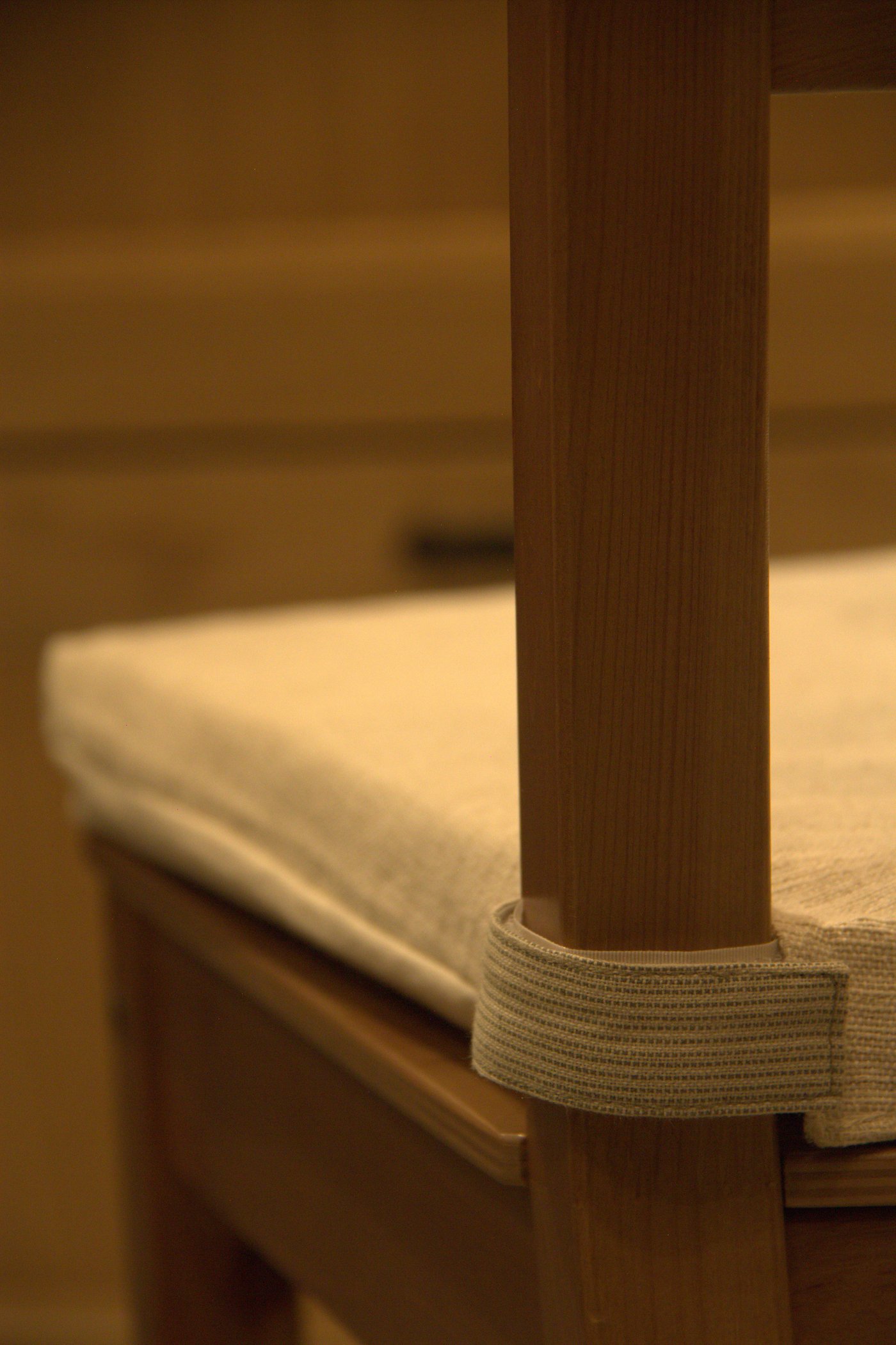 Cojín para silla, tela reciclada color blanco.