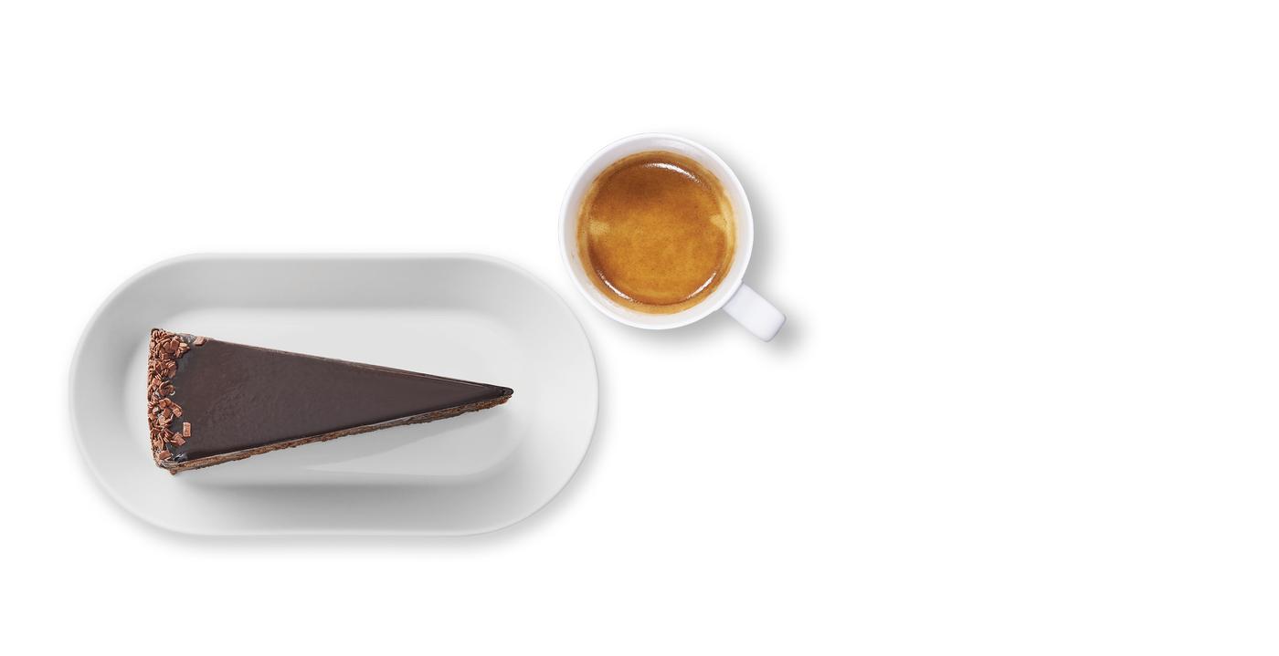 Čokoládový dort a espresso