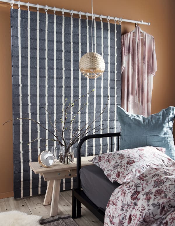 Create a cosy and sleep-friendly bedroom with a mix of textiles and modern furniture! IKEA offers a wide selection of beds and day-bed frames, such as FYRESDAL day-bed frame in steel. You can easily transform it into a single bed or a comfy sofa too!