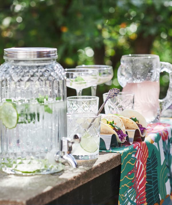 Creating a cocktail bar and some cold drinks for your guests is an excellent idea.
