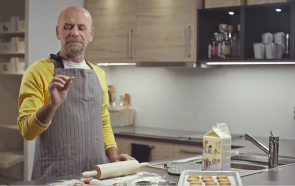 cucina a prova di bambino, mettere in sicurezza cucina per bambini, sicurezza bambini, ambienti adatti a bambini, abitare con bambini, cucina sicura, paraspigoli, guida famiglie, cucina senza pericoli, idee IKEA