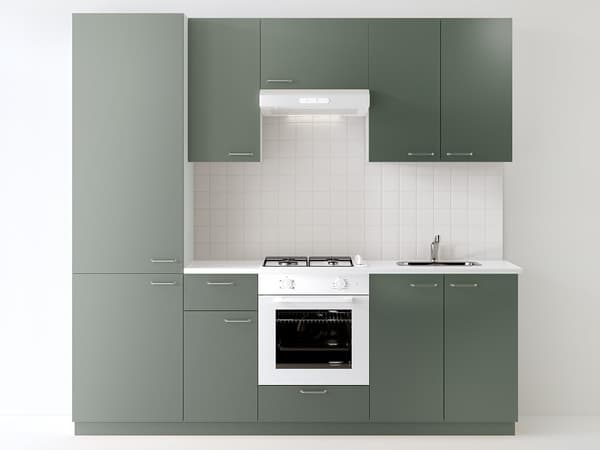 Cucina completa METOD ante NICKEBO grigio-verde​ con elettrodomestici e tavolo con sedie in legno.