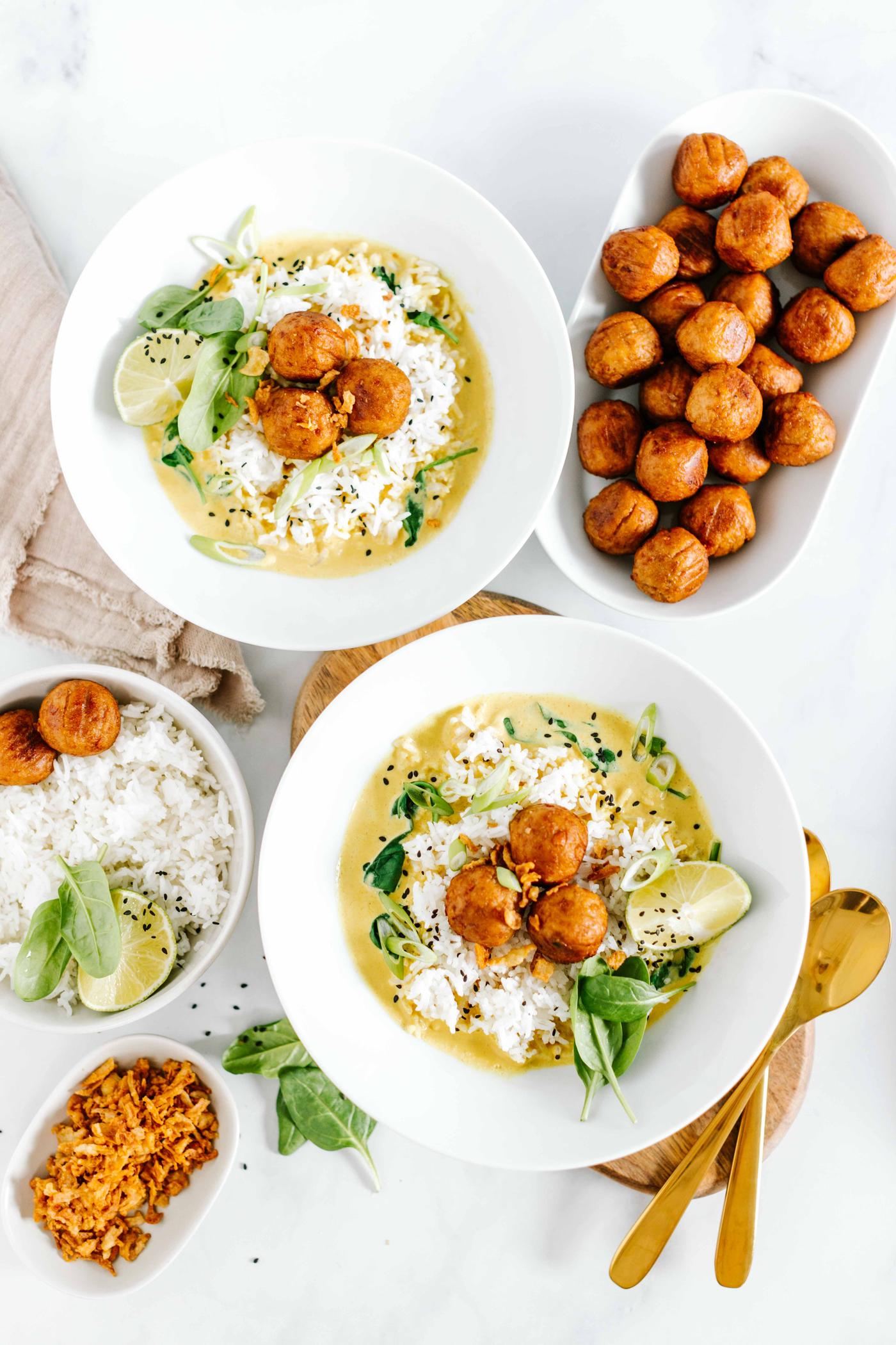 Curry mit HUVUDROLL Fleischlosbällchen