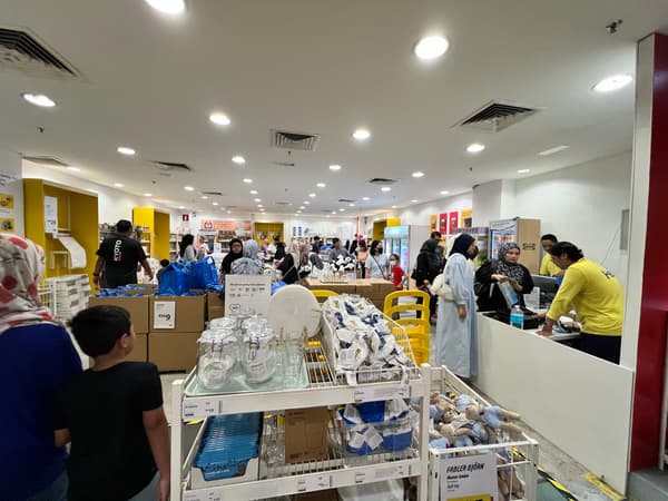 Customer visiting IKEA POP-UP AEON Mall Bukit Raja, Klang