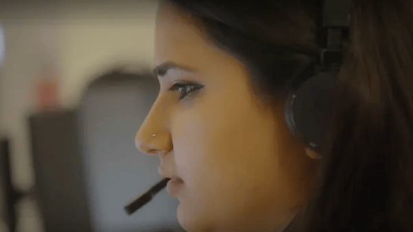 CW attending to customer on phone