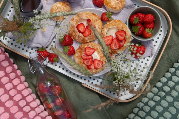 Erdbeer-Vanillegebäck für Midsommar - IKEA Deutschland