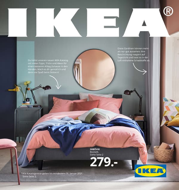 Das Cover des neuen IKEA Katalogs - ein graues Bett mit rosa Bettwäsche und darüber ein runder Spiegel.