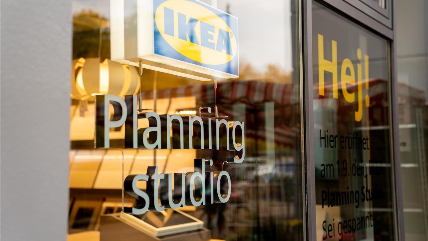 Das neue IKEA Planungsstudio mit verglasener Front.