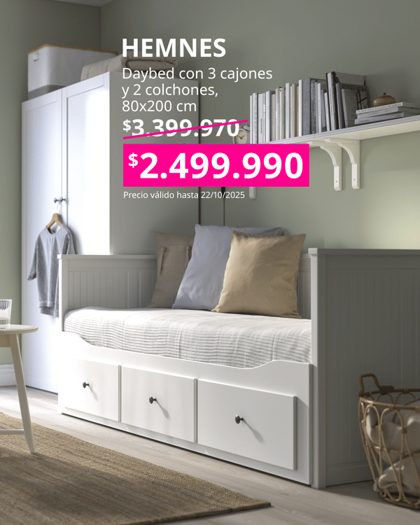 Daybed o cama de invitados blanca HEMNES con cojines de colores pasteles celeste y beige con precio oferta en cuadrado fucsia.