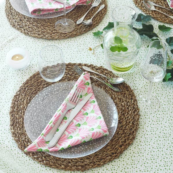 Decor ideas with tableware