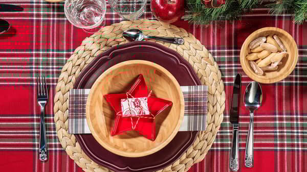 Decoració de taula de Nadal en diferents estils