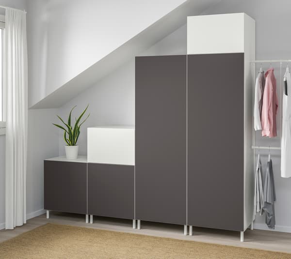 Decoración de buhardilla al estilo natural