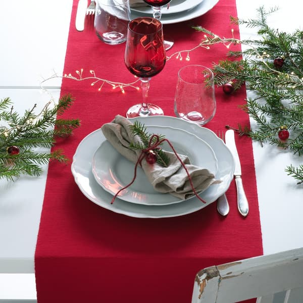 Decoración para a mesa de Nadal en tons clásicos
