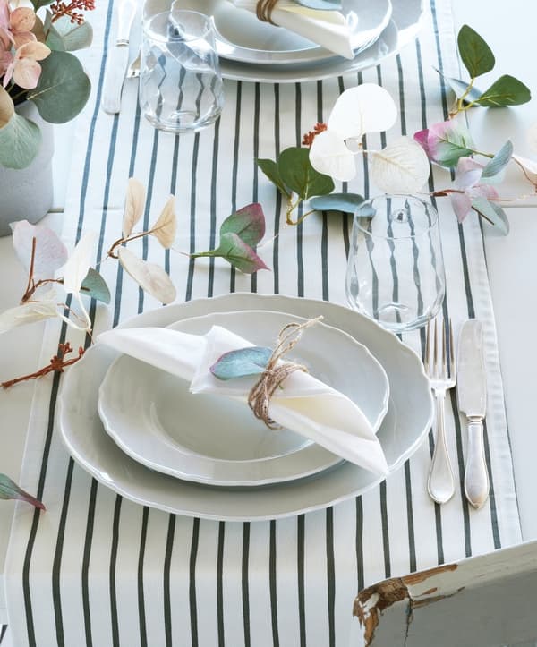 Decoración romántica para a mesa de Nadal