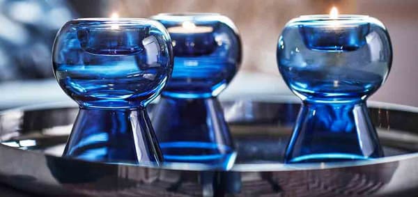 decorate-a-table-setting-with-ikea-stockholm-2017-tealight-holders-in-blue-glass