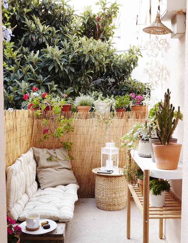 Decorate your balcony with indoor comforts