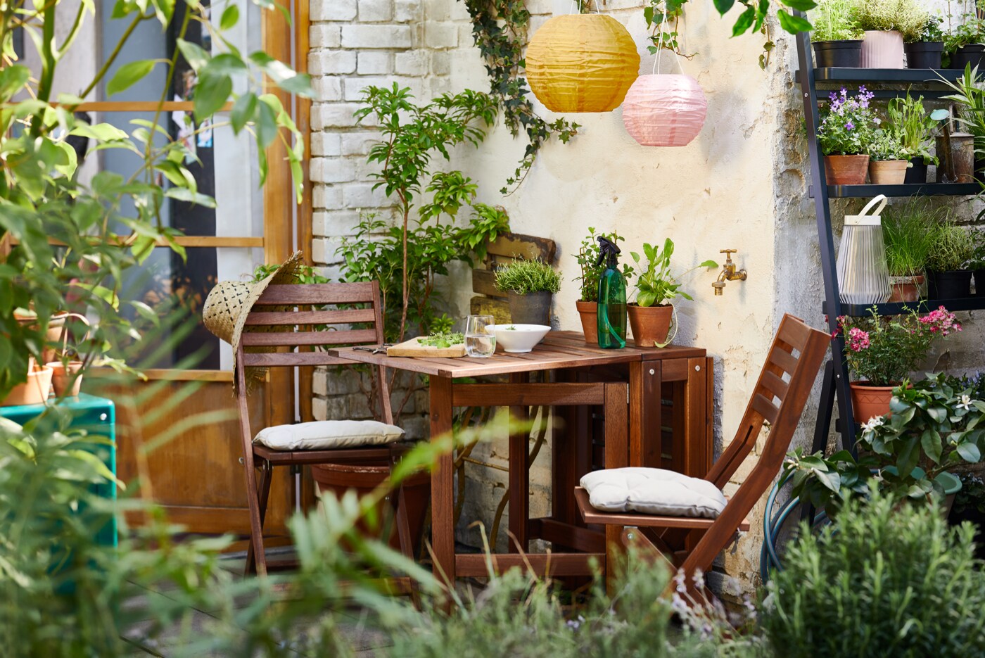 Balkon & Terasse sommerlich und gemütlich gestalten - IKEA Deutschland