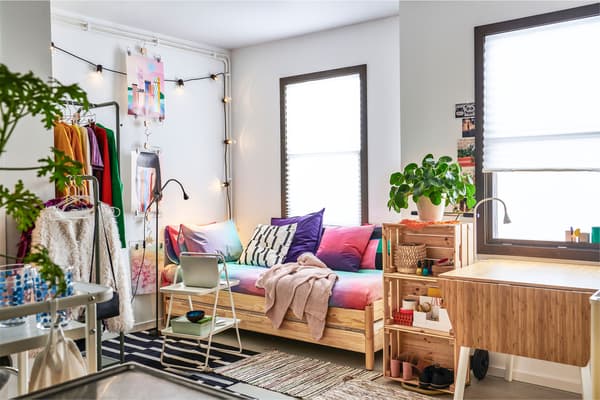 https://www.ikea.com/images/densely-furnished-small-space-apartment-with-shelf-clothes-r-e0b1d28835c7ba5d29df9a0f650cabf2.jpg?f=s