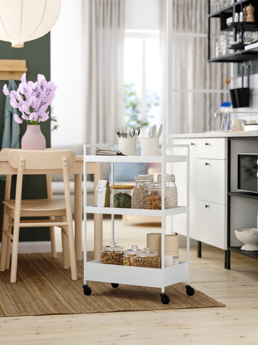 Desserte NISSAFORS dans une cuisine IKEA
