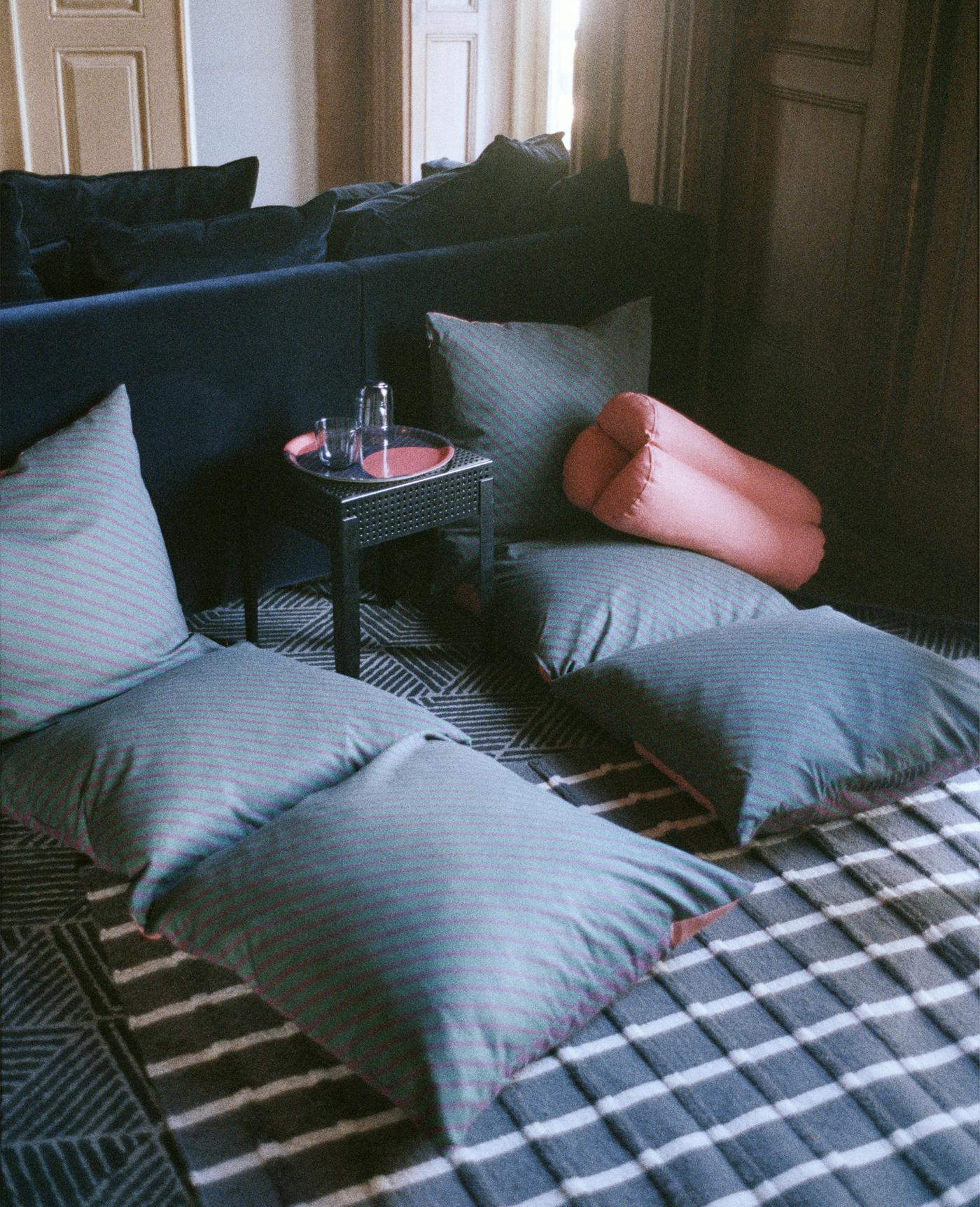coussins de sol ikea